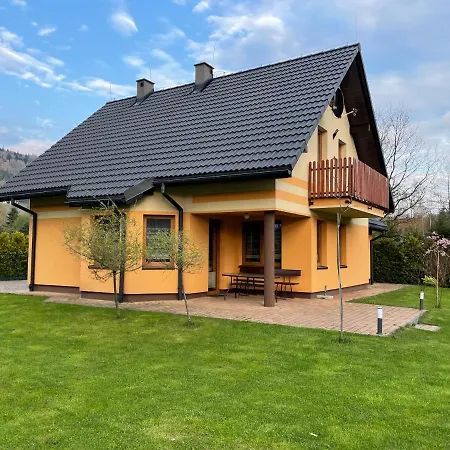 Dom Do Wynajecia Nad Samym Brzegiem Rzeki Brennicy 别墅 *