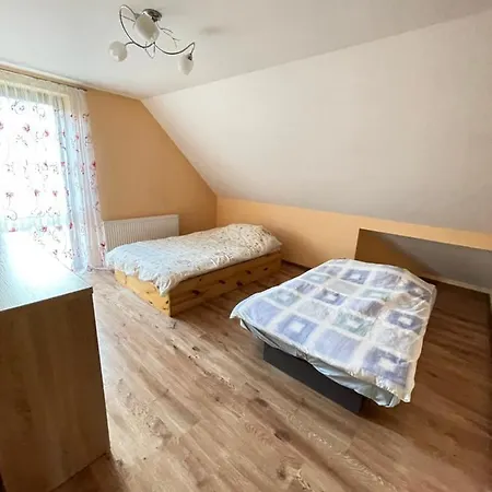 Dom Do Wynajecia Nad Samym Brzegiem Rzeki Brennicy